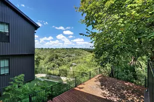 908 Poplar St, Austin, TX 78705 - Photo 16