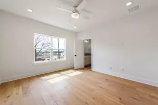 302 E 19 5 St, Georgetown, TX 78626 - Photo 16