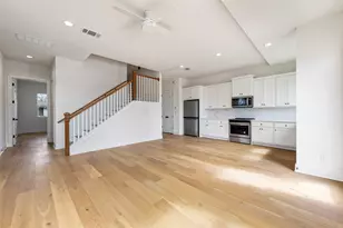 302 E 19 5 St, Georgetown, TX 78626 - Photo 8