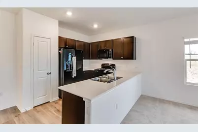 15208 Purple Drop Cove, Del Valle, TX 78617 - Photo 8