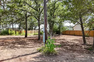 115 Eaglenest Ct, Smithville, TX 78957 - Photo 1