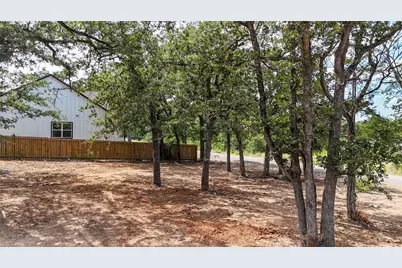 115 Eaglenest Court, Smithville, TX 78957 - Photo 6