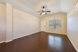 101 Creekside Villa Dr, Kyle, TX 78640 - Photo 4