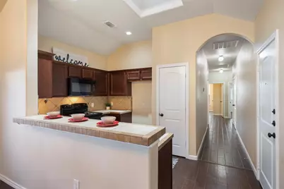 101 Creekside Villa Drive, Kyle, TX 78640 - Photo 6