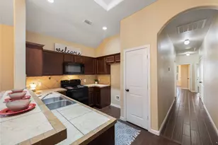 101 Creekside Villa Dr, Kyle, TX 78640 - Photo 8