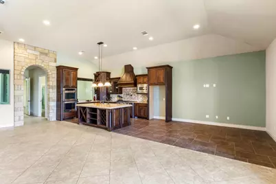 105 Applewood Drive, Cedar Creek, TX 78612 - Photo 12