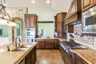 105 Applewood Drive, Cedar Creek, TX 78612 - Photo 14