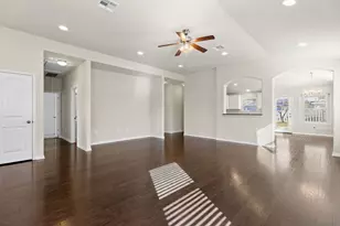 800 Bryce Canyon, Pflugerville, TX 78660 - Photo 6