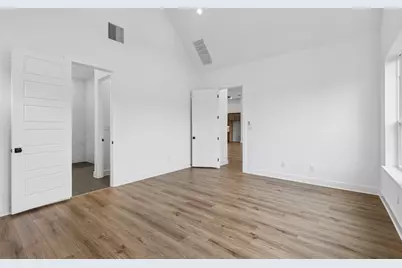 2001 Sundown Trail, Georgetown, TX 78628 - Photo 10