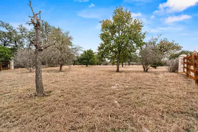 415 E Bartlett Drive, Buda, TX 78610 - Photo 14