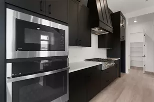 2105 Tobiano Trce, Georgetown, TX 78633 - Photo 2