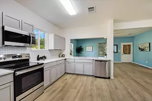 103 E Hoopes Ave, Pflugerville, TX 78660 - Photo 10