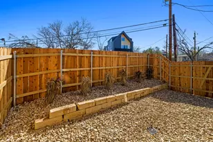 1736 Bunche Rd, Austin, TX 78721 - Photo 28