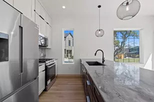 1736 Bunche Rd, Austin, TX 78721 - Photo 8