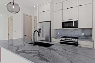 1736 Bunche Rd, Austin, TX 78721 - Photo 10