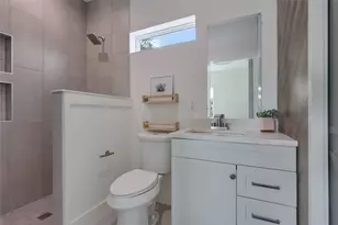 511 S Park Dr, Austin, TX 78704 - Photo 16