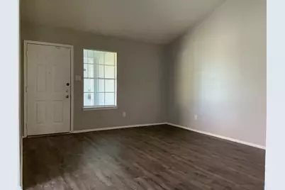 608 Greenlawn Boulevard, Round Rock, TX 78664 - Photo 8