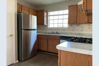 608 Greenlawn Boulevard, Round Rock, TX 78664 - Photo 10