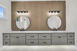 101 Silver Way W, Horseshoe Bay, TX 78657 - Photo 18