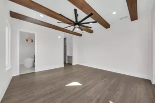 101 Silver Way W, Horseshoe Bay, TX 78657 - Photo 16