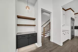 101 Silver Way W, Horseshoe Bay, TX 78657 - Photo 8