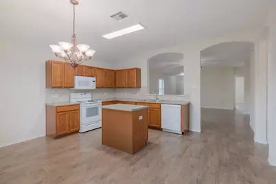 1014 W South Street, Leander, TX 78641 - Photo 10