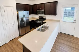 15300 Grenadine Bloom Cv, Del Valle, TX 78617 - Photo 16