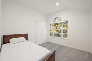 5613 Lomita Verde Cir, Austin, TX 78749 - Photo 16