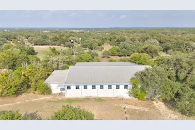 211 Loop 308, Briggs, TX 78608 - Photo 6