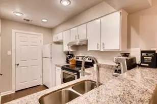 5313 Indio Dr, Austin, TX 78745 - Photo 8