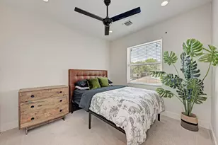 918 Cardinal Ln, Austin, TX 78704 - Photo 24