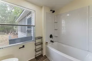 1901 Pecan St, San Marcos, TX 78666 - Photo 14