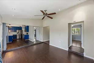313 Blackberry Dr, Austin, TX 78745 - Photo 6