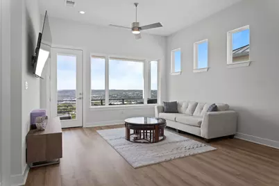 8 Doverland Drive, Austin, TX 78738 - Photo 4