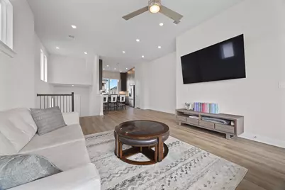 8 Doverland Drive, Austin, TX 78738 - Photo 2
