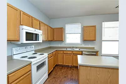 303 Banner Avenue, Leander, TX 78641 - Photo 12