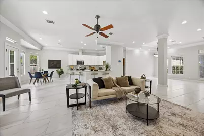 10501 Oak View Drive, Austin, TX 78759 - Photo 4
