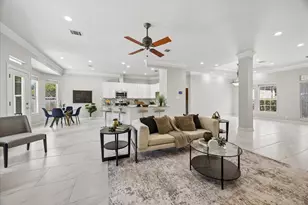 10501 Oak View Dr, Austin, TX 78759 - Photo 4