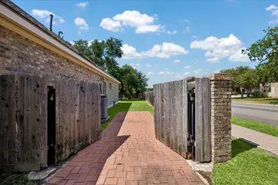 10501 Oak View Drive, Austin, TX 78759 - Photo 24
