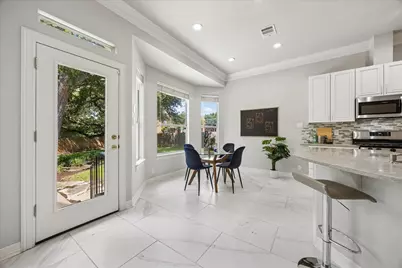 10501 Oak View Drive, Austin, TX 78759 - Photo 6