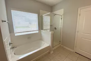 220 Timber Brook Dr, Hutto, TX 78634 - Photo 10