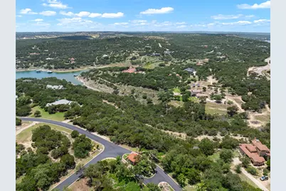 906 Moonlight Bay Drive, Spicewood, TX 78669 - Photo 20