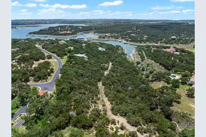 906 Moonlight Bay Drive, Spicewood, TX 78669 - Photo 22