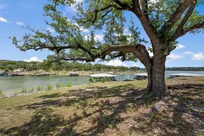 906 Moonlight Bay Drive, Spicewood, TX 78669 - Photo 16