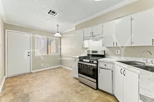 205 W William Cannon Dr, Austin, TX 78745 - Photo 8