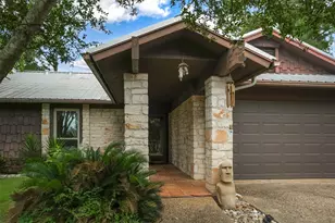 112 Mahalua Ln, Bastrop, TX 78602 - Photo 6