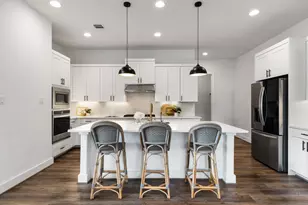 305 Avena Trl, Austin, TX 78738 - Photo 2
