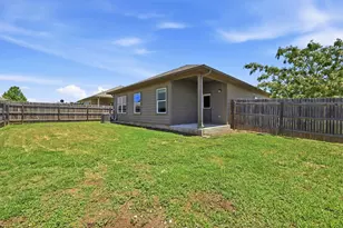 227 Hess Dr, Kyle, TX 78640 - Photo 20