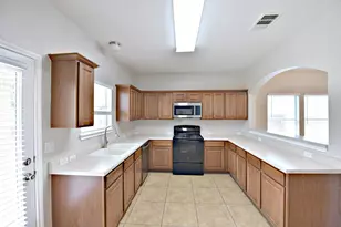 2106 Charlotte Estates Dr, Austin, TX 78744 - Photo 8