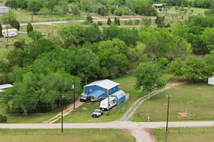 224 Old Coach Ln, Elgin, TX 78621 - Photo 24